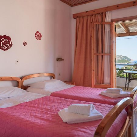 Ulisse Apartments Палеокастрица Экстерьер фото