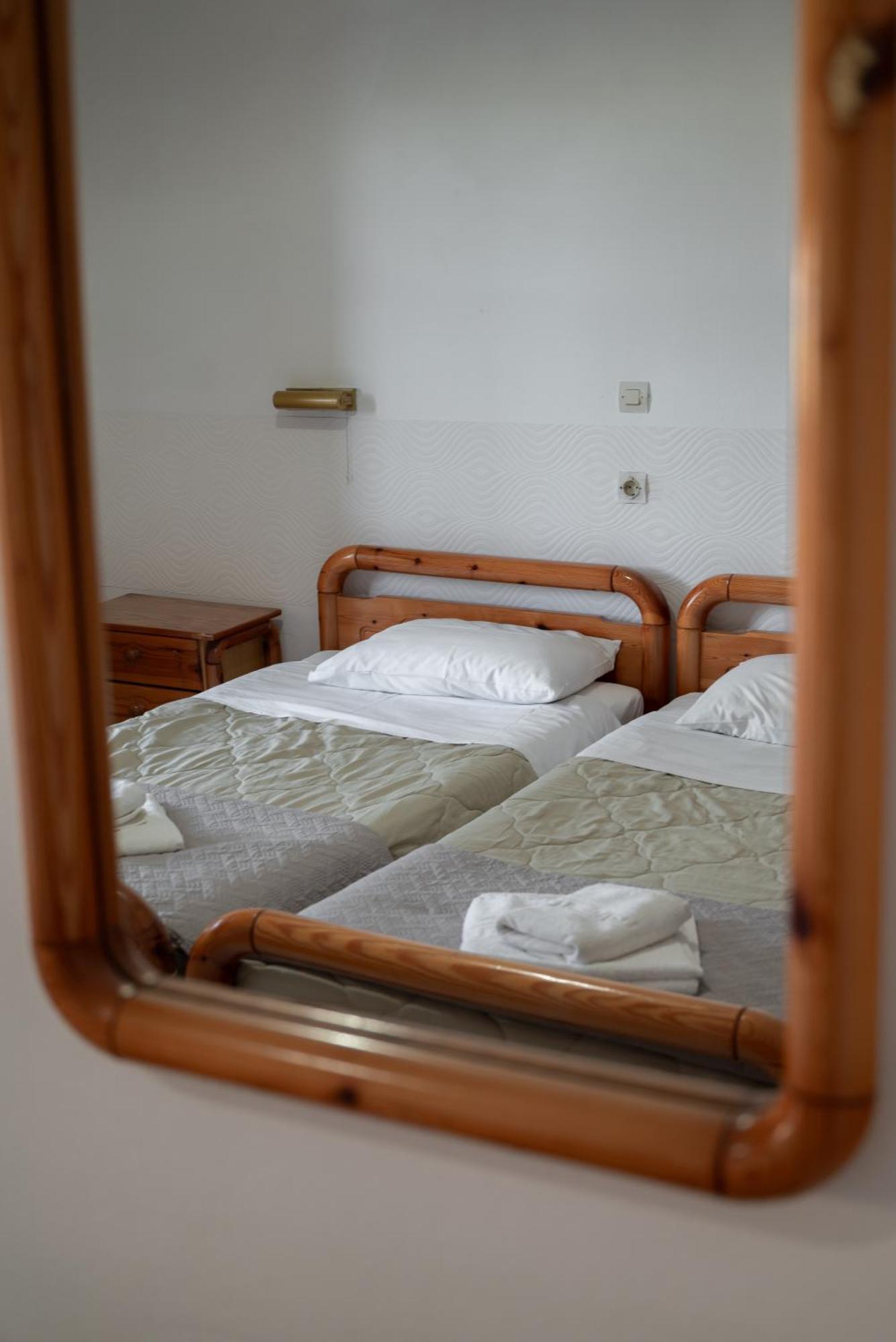 Ulisse Apartments Палеокастрица Экстерьер фото