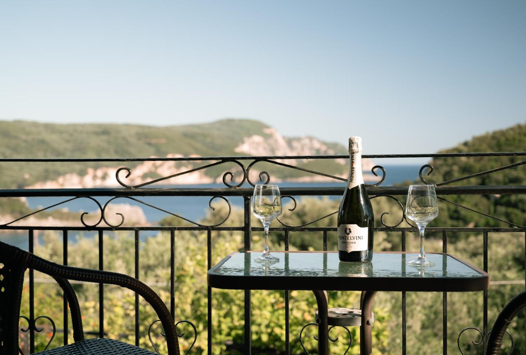 Ulisse Apartments Палеокастрица Экстерьер фото