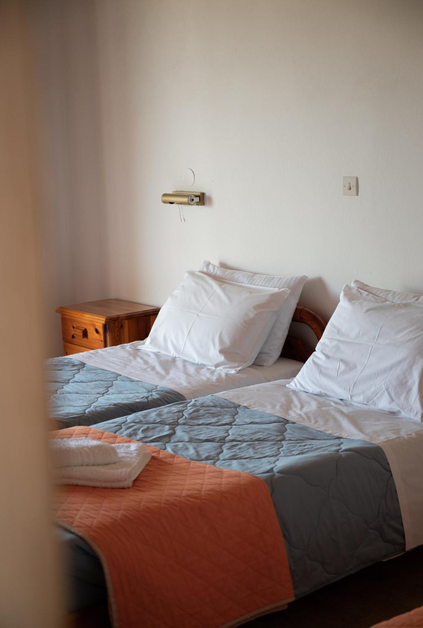 Ulisse Apartments Палеокастрица Экстерьер фото